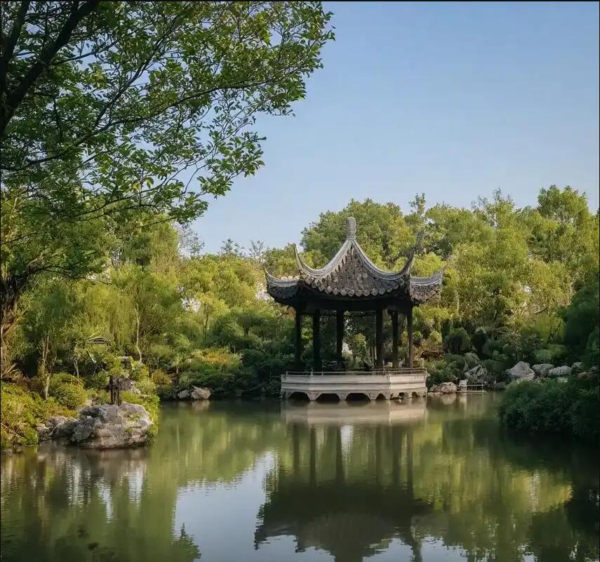 平顶山秋荷餐饮有限公司